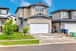673 Aquitania Boulevard WEST Lethbridge, AB T1J 5N4