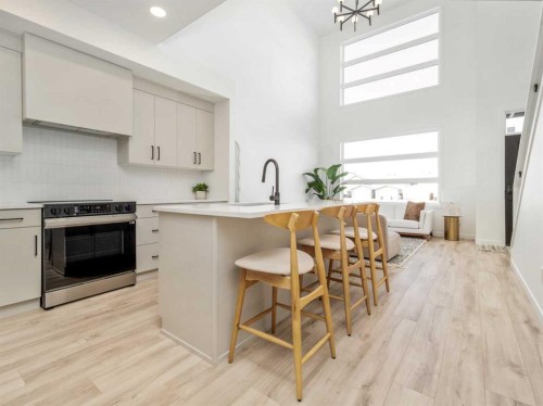 2933 47 Street South, Lethbridge, AB - Indoor Photo Showing Kitchen With Upgraded Kitchen