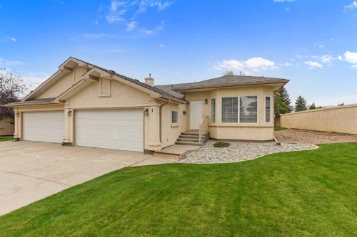 1-240 Heritage Boulevard WEST Lethbridge, AB T1K 7H3