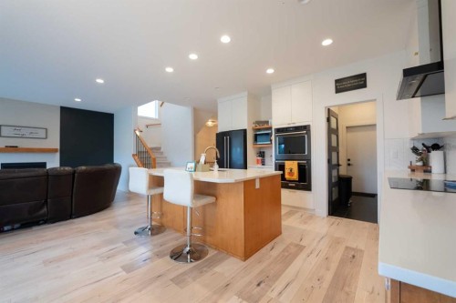421 Rivergrove Chase West, Lethbridge, AB - Indoor Photo Showing Kitchen
