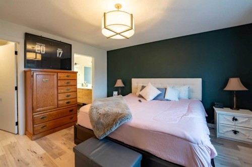 421 Rivergrove Chase West, Lethbridge, AB - Indoor Photo Showing Bedroom