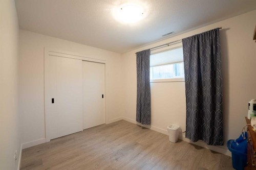 421 Rivergrove Chase West, Lethbridge, AB - Indoor Photo Showing Other Room