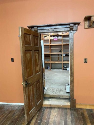 223 Main Street, Cardston, AB 