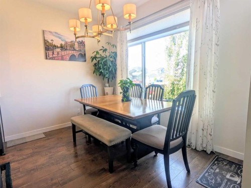 7 Greywolf Road North, Lethbridge, AB - Indoor Photo Showing Dining Room