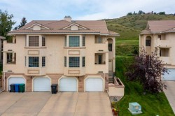 0-25 Canyon Court WEST Lethbridge, AB T1K 6V1