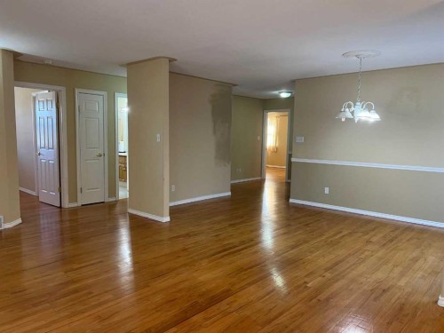 47 Squamish Boulevard West, Lethbridge, AB - Indoor