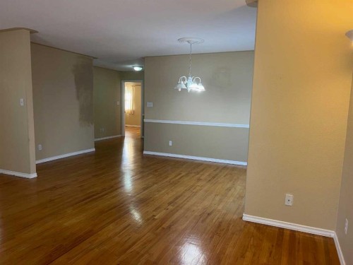 47 Squamish Boulevard West, Lethbridge, AB - Indoor Photo Showing Other Room