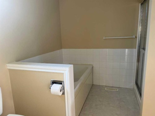 47 Squamish Boulevard West, Lethbridge, AB - Indoor