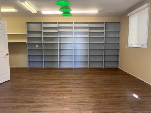 47 Squamish Boulevard West, Lethbridge, AB - Indoor