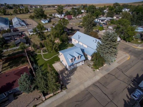 329 2 Avenue Ne, Milk River, AB - Outdoor With View