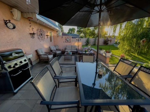 329 2 Avenue Ne, Milk River, AB - Outdoor With Exterior