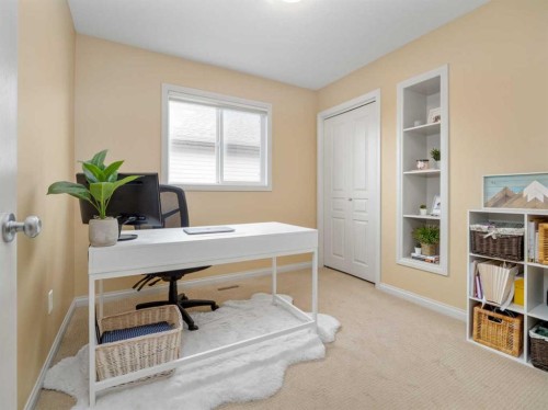 488 Silkstone Crescent West, Lethbridge, AB - Indoor Photo Showing Office