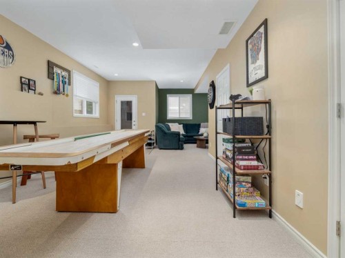 488 Silkstone Crescent West, Lethbridge, AB - Indoor Photo Showing Other Room