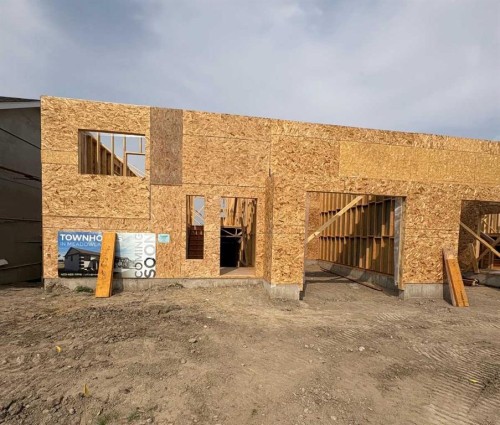 423 Meadowlark Way, Vulcan, AB - Outdoor