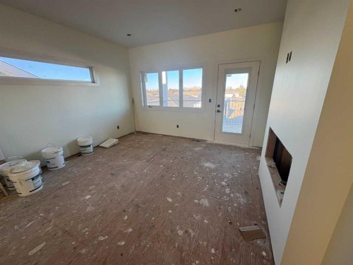 423 Meadowlark Way, Vulcan, AB - Indoor Photo Showing Other Room
