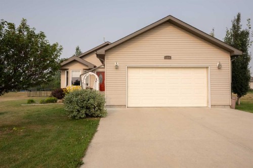 514 6A Street North, Champion, AB - Outdoor