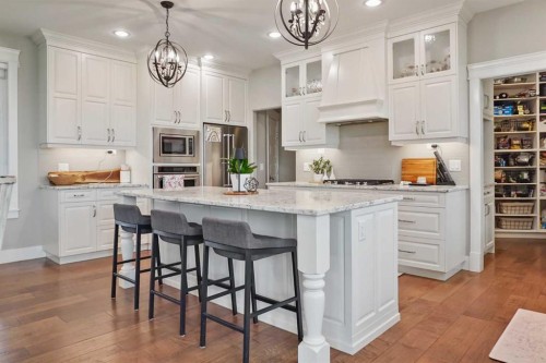 90044 Range Rd 200, Rural Lethbridge County, AB - Indoor Photo Showing Kitchen With Upgraded Kitchen
