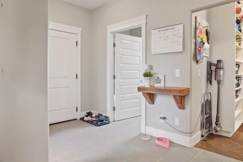 90044 Range Rd 200, Rural Lethbridge County, AB - Indoor Photo Showing Other Room