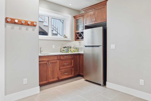 90044 Range Rd 200, Rural Lethbridge County, AB - Indoor Photo Showing Kitchen