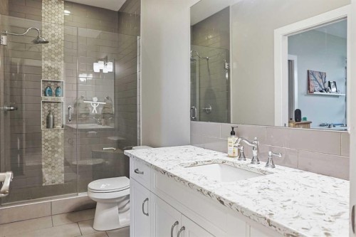 90044 Range Rd 200, Rural Lethbridge County, AB - Indoor Photo Showing Bathroom