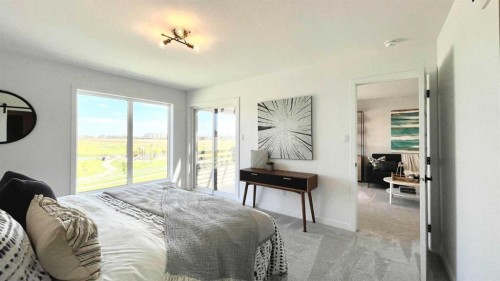 401 Blackwolf Boulevard North, Lethbridge, AB - Indoor Photo Showing Bedroom