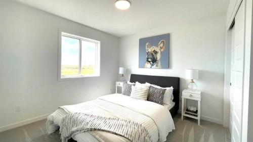 401 Blackwolf Boulevard North, Lethbridge, AB - Indoor Photo Showing Bedroom