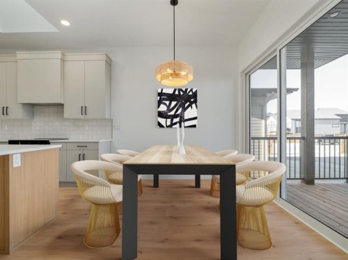 405 Blackwolf Boulevard North, Lethbridge, AB - Indoor Photo Showing Dining Room