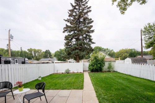 742 12C Street North, Lethbridge, AB - Outdoor With Backyard