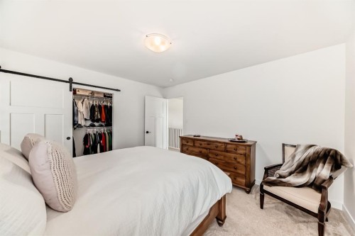 56 Greywolf Road North, Lethbridge, AB - Indoor Photo Showing Bedroom
