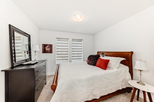 56 Greywolf Road North, Lethbridge, AB - Indoor Photo Showing Bedroom