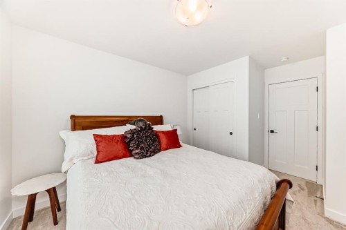 56 Greywolf Road North, Lethbridge, AB - Indoor Photo Showing Bedroom
