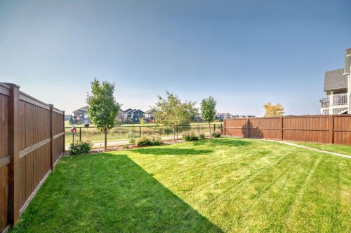 56 Greywolf Road North, Lethbridge, AB - Outdoor