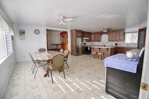 143046 Range Road 171, Rural Taber, M.D. Of, AB - Indoor Photo Showing Dining Room
