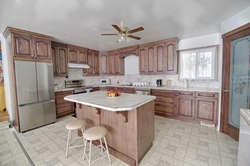 143046 Range Road 171, Rural Taber, M.D. Of, AB - Indoor Photo Showing Kitchen