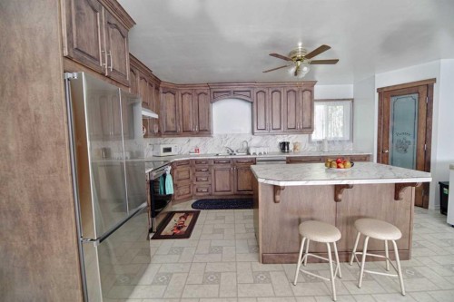143046 Range Road 171, Rural Taber, M.D. Of, AB - Indoor Photo Showing Kitchen