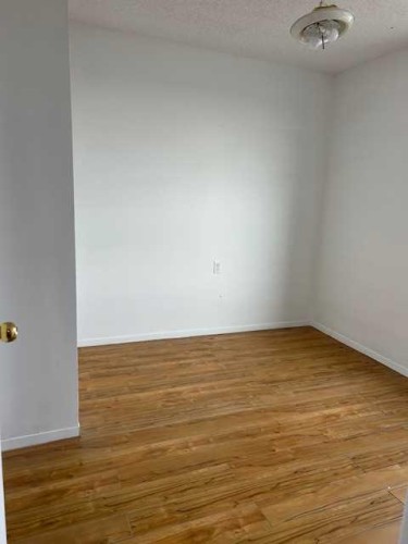 5215 48 Avenue, Taber, AB 