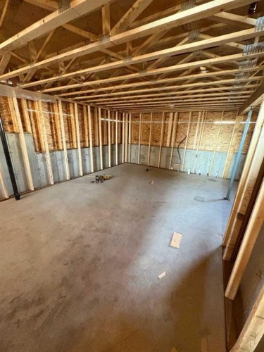 425 Meadowlark Way, Vulcan, AB - Indoor Photo Showing Other Room
