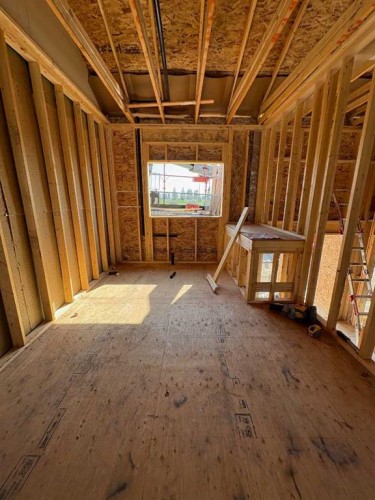 425 Meadowlark Way, Vulcan, AB - Indoor Photo Showing Other Room