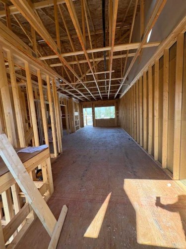 425 Meadowlark Way, Vulcan, AB - Indoor Photo Showing Other Room