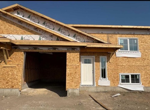 425 Meadowlark Way, Vulcan, AB - Outdoor