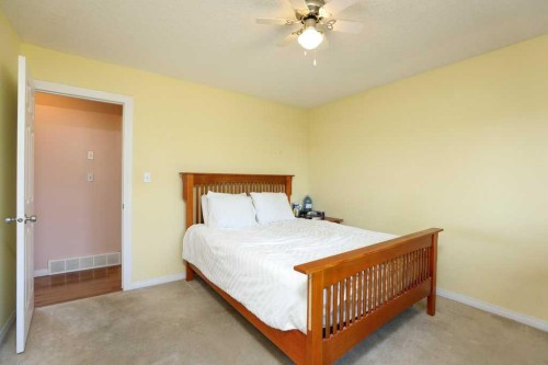 117 21 Street, Fort Macleod, AB - Indoor Photo Showing Bedroom