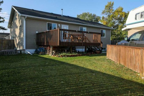 117 21 Street, Fort Macleod, AB - Outdoor With Deck Patio Veranda