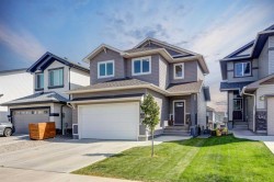 563 Moonlight Lane WEST Lethbridge, AB T1J 5M1