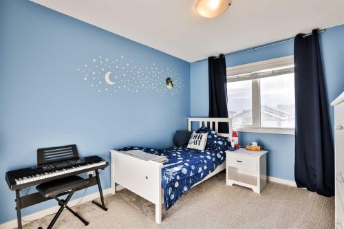1271 Pacific Circle West, Lethbridge, AB - Indoor Photo Showing Bedroom