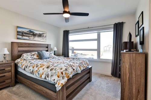 1271 Pacific Circle West, Lethbridge, AB - Indoor Photo Showing Bedroom