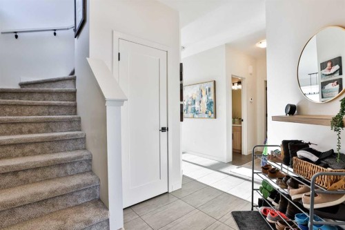 1271 Pacific Circle West, Lethbridge, AB - Indoor Photo Showing Other Room