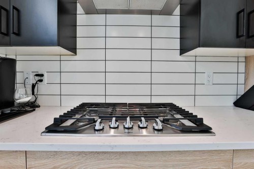 1271 Pacific Circle West, Lethbridge, AB - Indoor