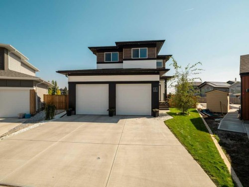 57 Goldenrod Place WEST Lethbridge, AB T1J 5W9