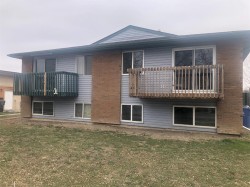 1905 23 Street NORTH Lethbridge, AB T1H 4K3