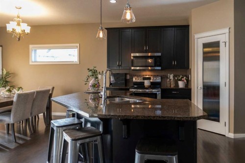 733 Twinriver Loop West, Lethbridge, AB - Indoor